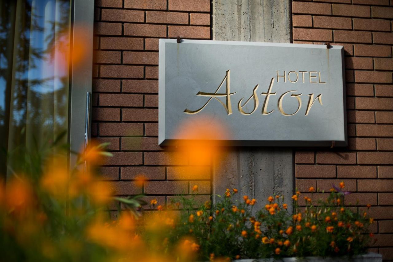 Hotel Astor Modena Eksteriør bilde