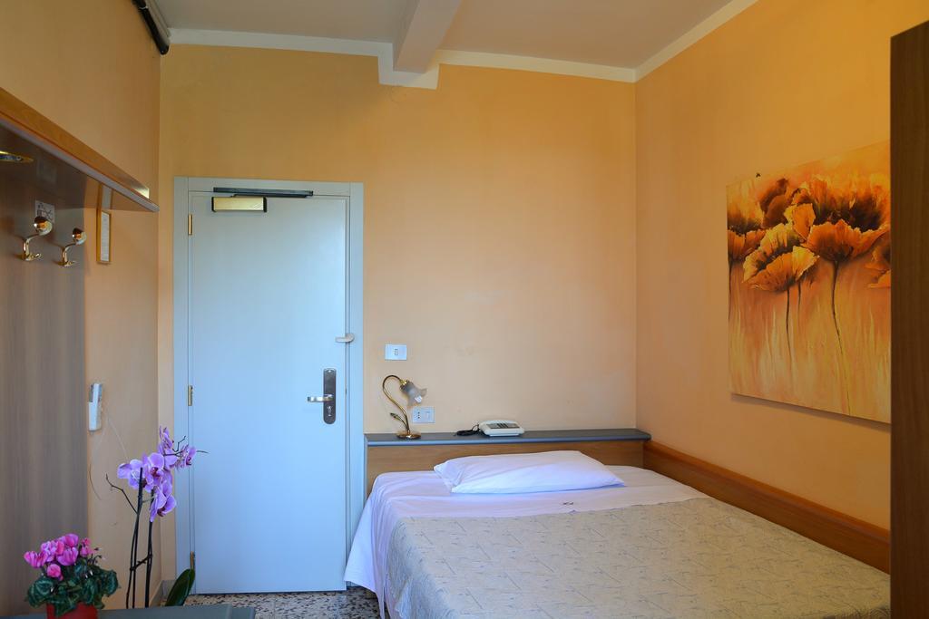 Hotel Astor Modena Eksteriør bilde